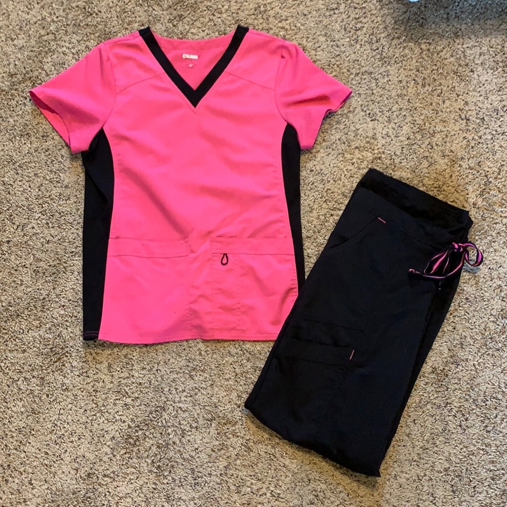 ScrubStar Women’s Pink & Black Scrub Set